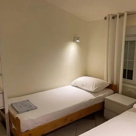 Beachfront Family Friendly Apartment