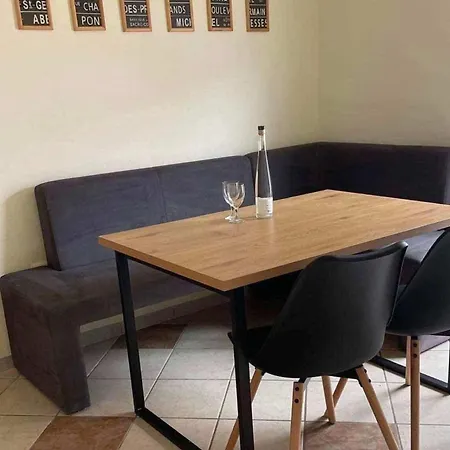Beachfront Family Friendly Daire *